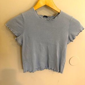 Brandy Melville cropped, scallop shirt